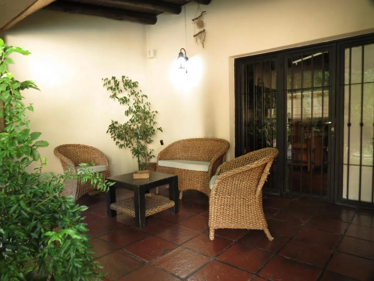 Quinta Montana: Central Family Villa with Pool Mendoza 0*,
